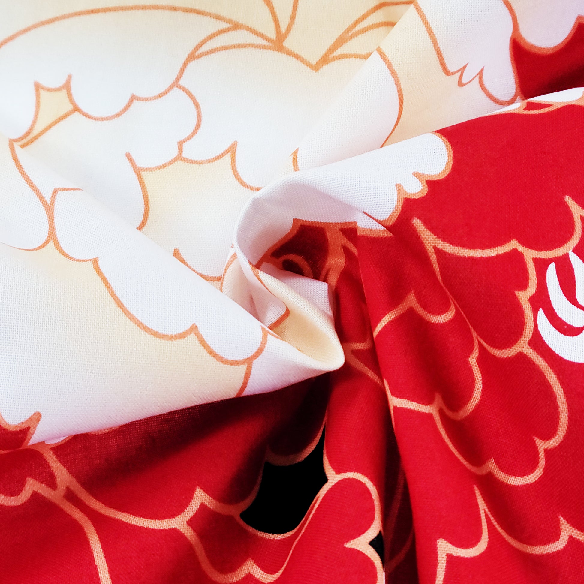 Women's Japanese Traditional Yukata Kimono - Chrysanthemum Red