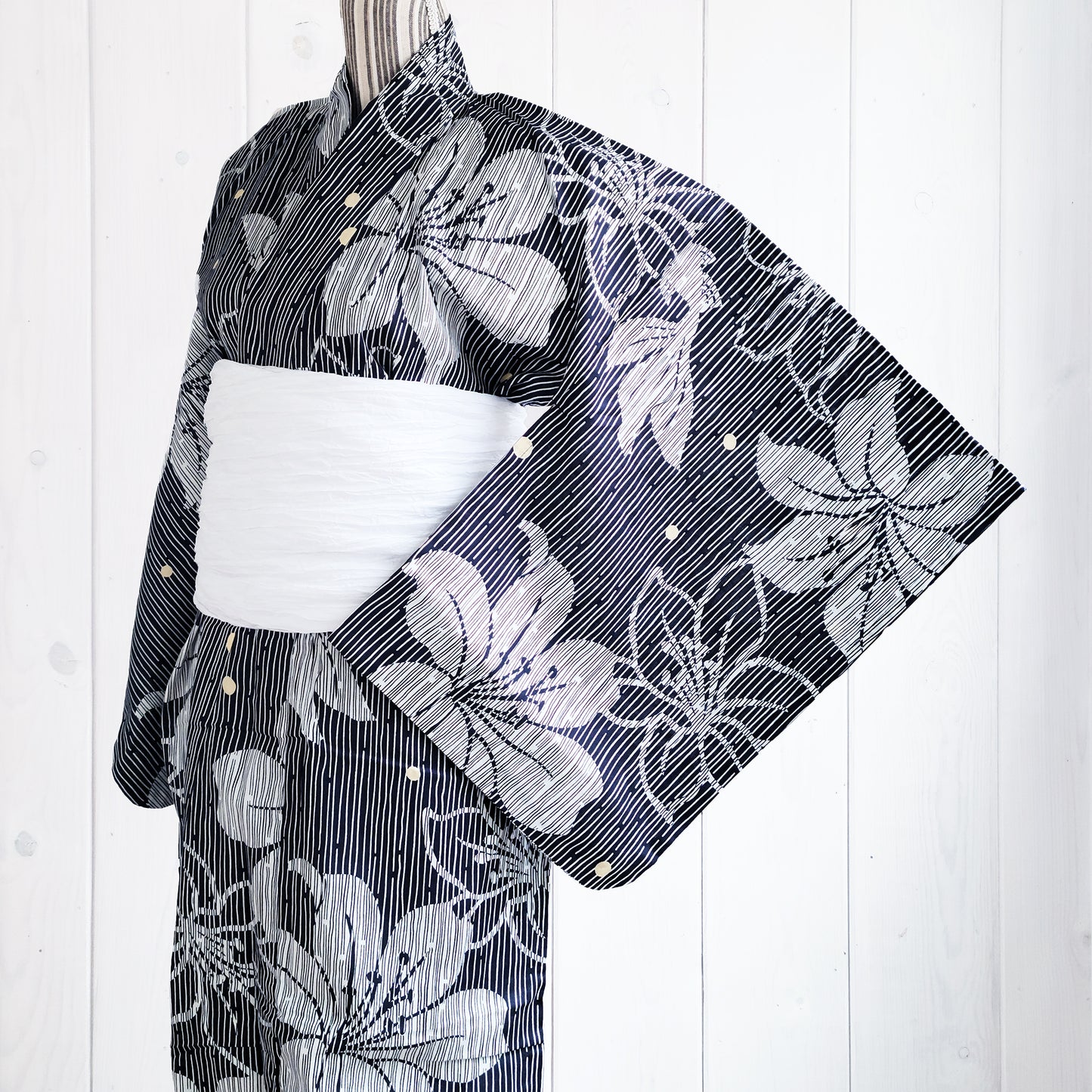 Women's Japanese Traditional Yukata Kimono - Floral Black and White Stripes