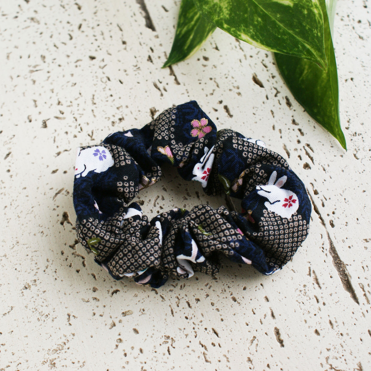 SCRUNCHIE MOON GARDEN main image 1