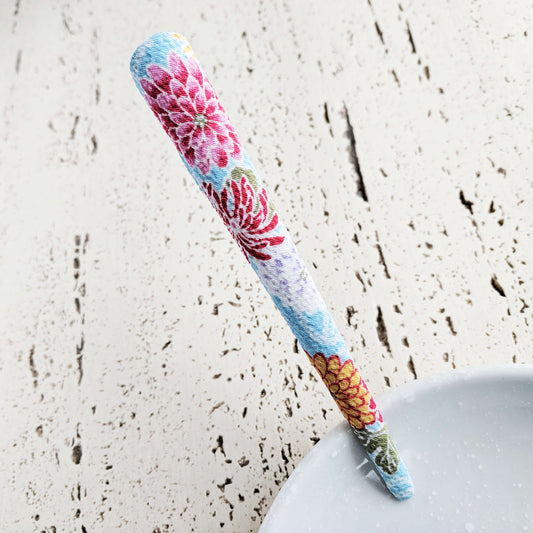 Kimono Long Concorde Beak Clip by Cocoluck - Sky Blue Floral