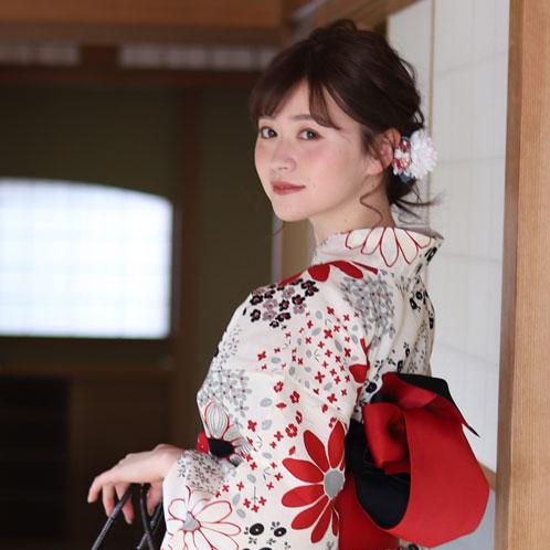 Yukata Kimono - Floral White